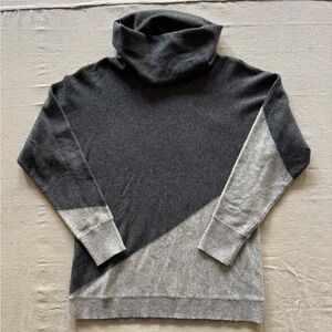 100% Cashmere Two-Tone Dark and Light Gray Cowl Neck Sweater